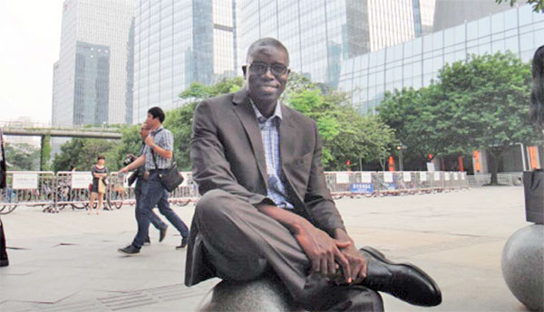 Through African eyes, the tale of two cities
