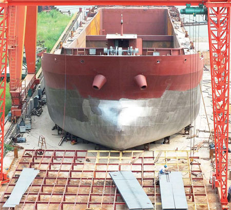 Shipping sector sails toward crisis