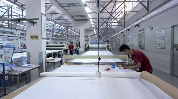 Two paths for Chinese textile industry