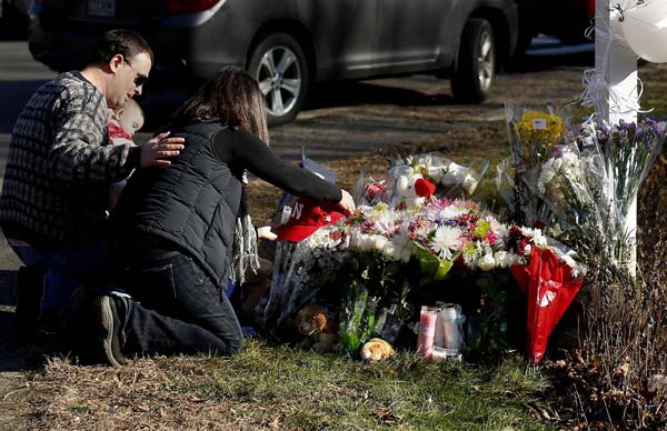 12 girls, 8 boys, 6 women killed in Connecticut school shooting