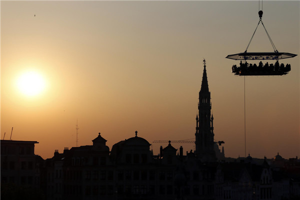 'Dinner in the Sky' in Brussels