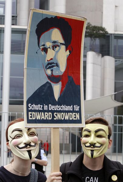 Rally held in support of Snowden in Berlin