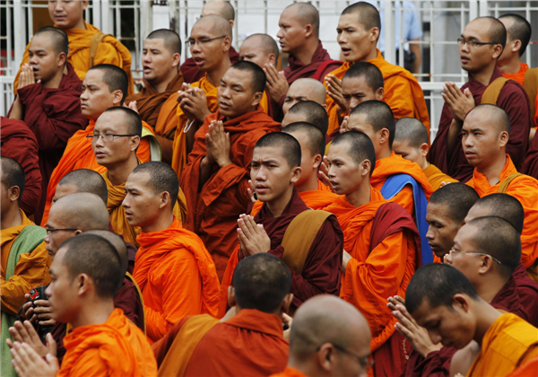 Buddhist monks hold prayer after Bodh Gaya blasts