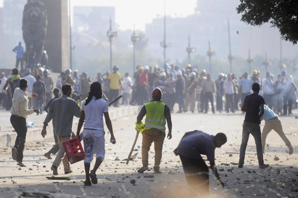 At least 9 die in Cairo violence
