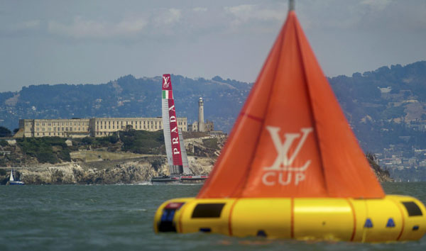 Italy leads the Louis Vuitton Cup semi-finals