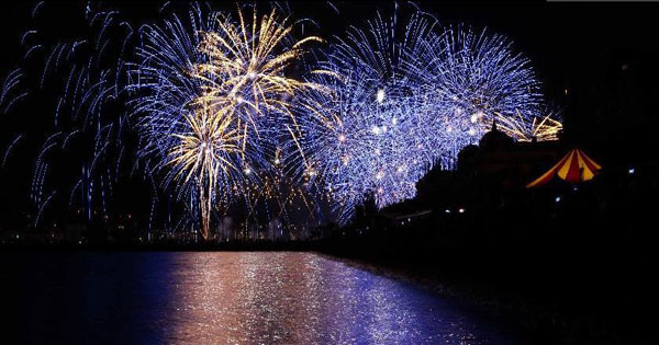 Festival fireworks displayed in Geneva