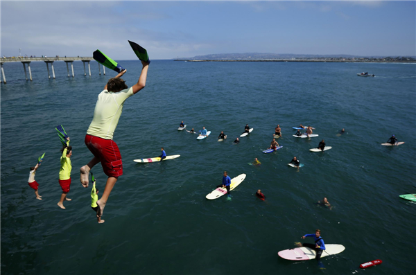 Junior lifeguards take a leap in Calif.