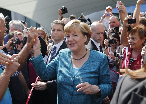 Merkel attends German govt's open day in Berlin