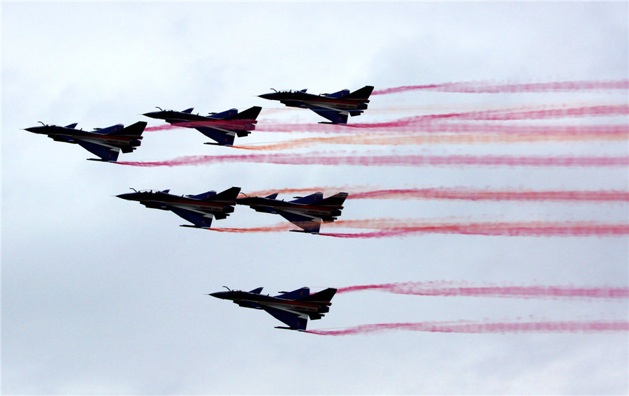 International air show ends with stunning flare