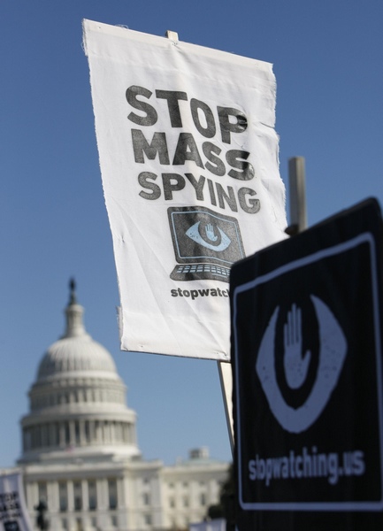 Demonstrators protest against govt surveillance in US