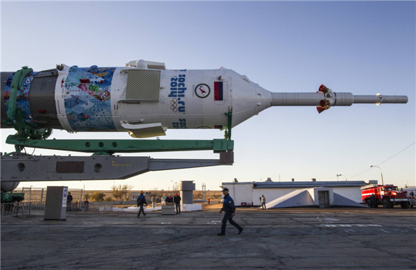 Soyuz Olympic spacecraft set on launch pad