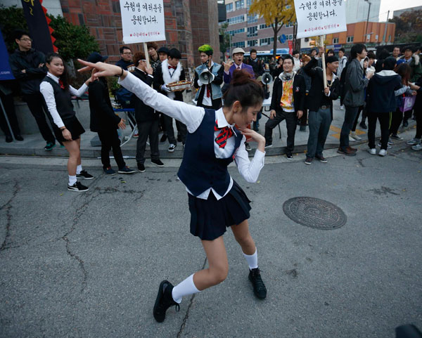 College entrance examinations kicks off in S Korea
