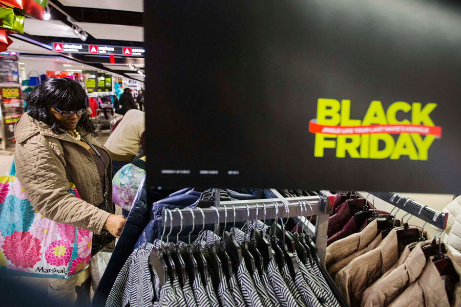 Black Friday shopping stampede in US