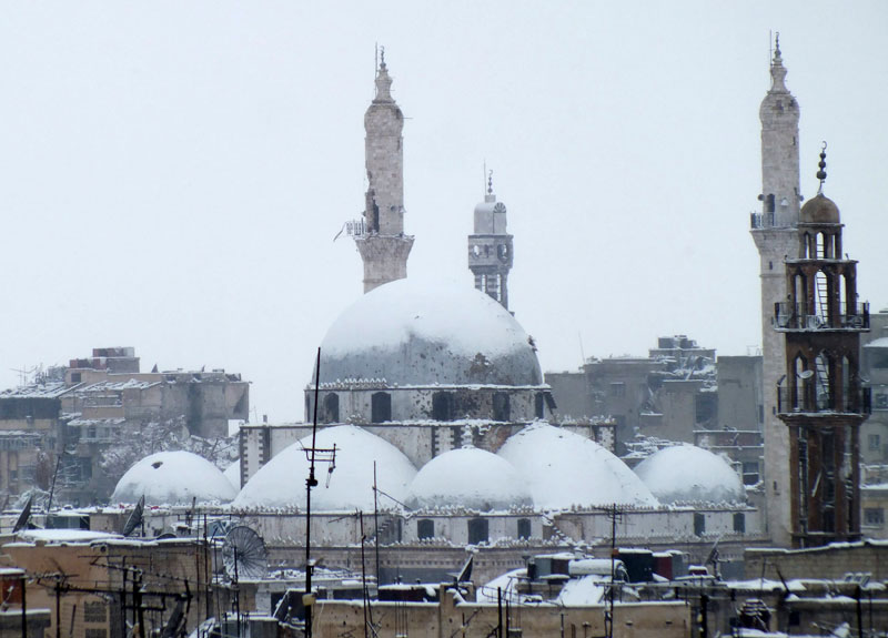 Snow sweeps across Syria and Lebanon