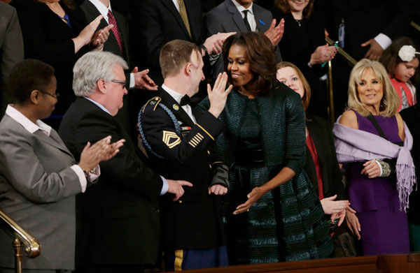 Obama honors US war hero