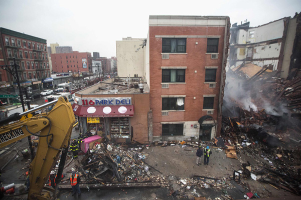 Death toll of NY building collapse rises to 6