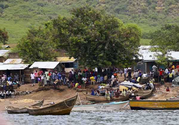 19 dead, 32 missing in Uganda boat accident