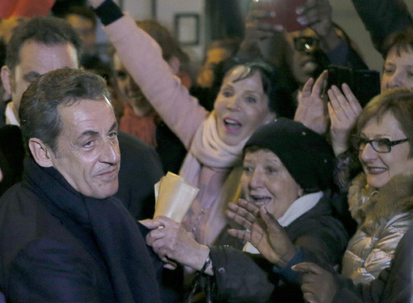 Sarkozy wins French UMP party leadership