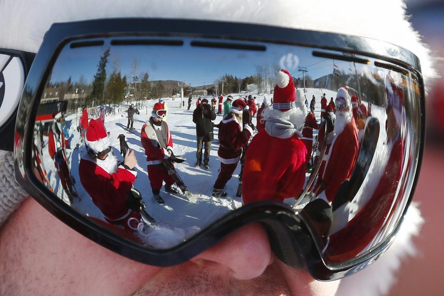 250 Santas hit slopes for charity