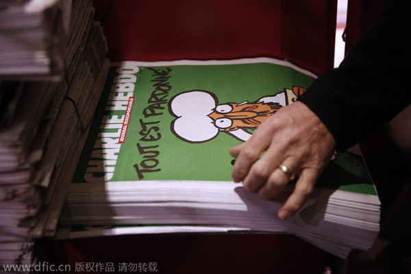 Charlie Hebdo sells out before dawn