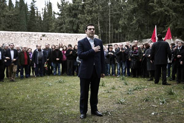 Greek leftist Tsipras sworn in as PM to fight bailout terms