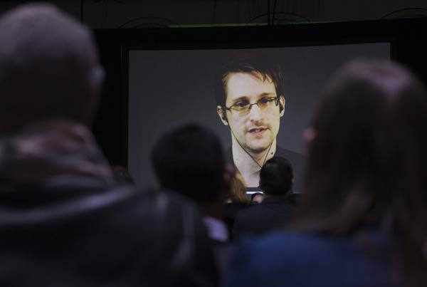 Fugitive ex-NSA contractor Snowden seeks to come home