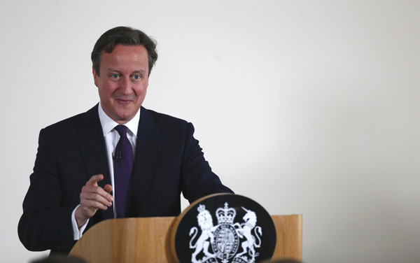 Cameron: Curbing EU migrant access to welfare red line in EU talk