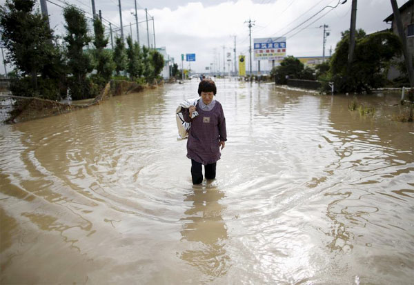 Japan rivers burst their banks triggering further floods, 25 missing