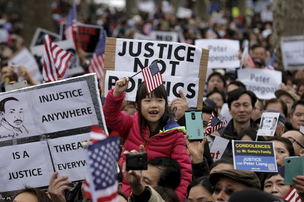 Thousands rally for ex-NYPD officer Liang across US