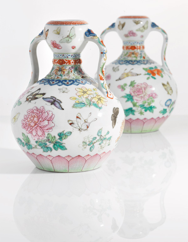 Rare pair of Qinglong Dynasty vases set to fetch 2m pounds in UK auction