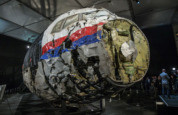 Suspects in MH17 plane crash to be tried in Dutch court