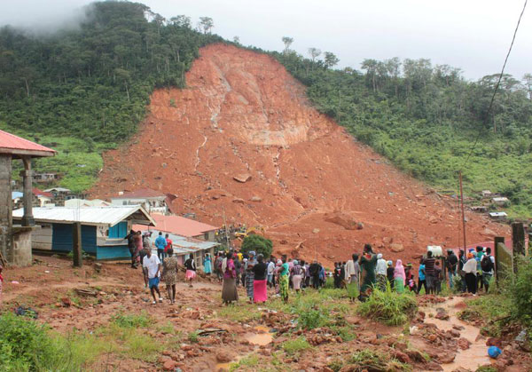 At least 300 dead in Sierra Leone mudslides and flooding
