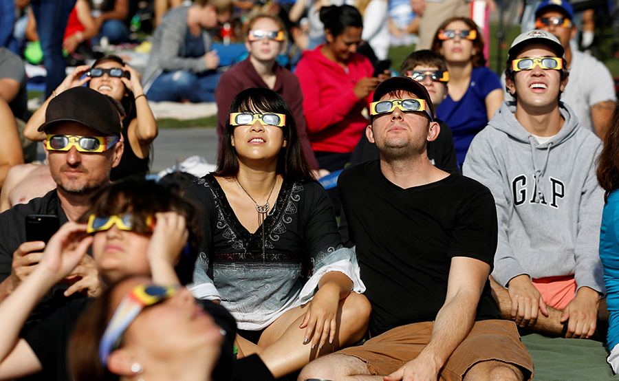 Total solar eclipse sweeps across the US
