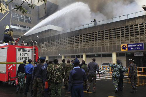 Big fire closes Nairobi airport