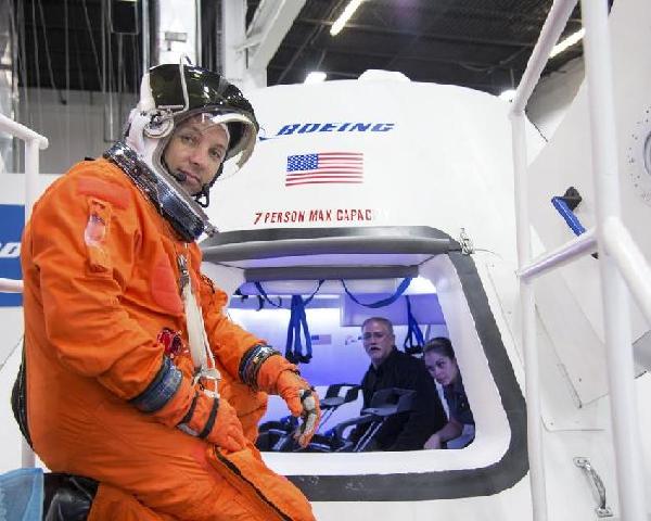Boeing, SpaceX win contracts to build 'space taxis' for NASA