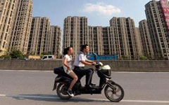 China lowers down payment requirement for second homes