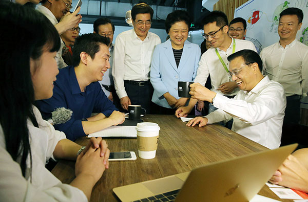 Coffee shop where Premier Li met entrepreneurs