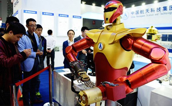 Industrial robots shine at CIIF 2015