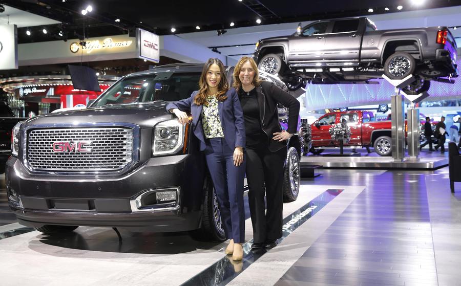Execs introduce new models at Detroit Auto Show