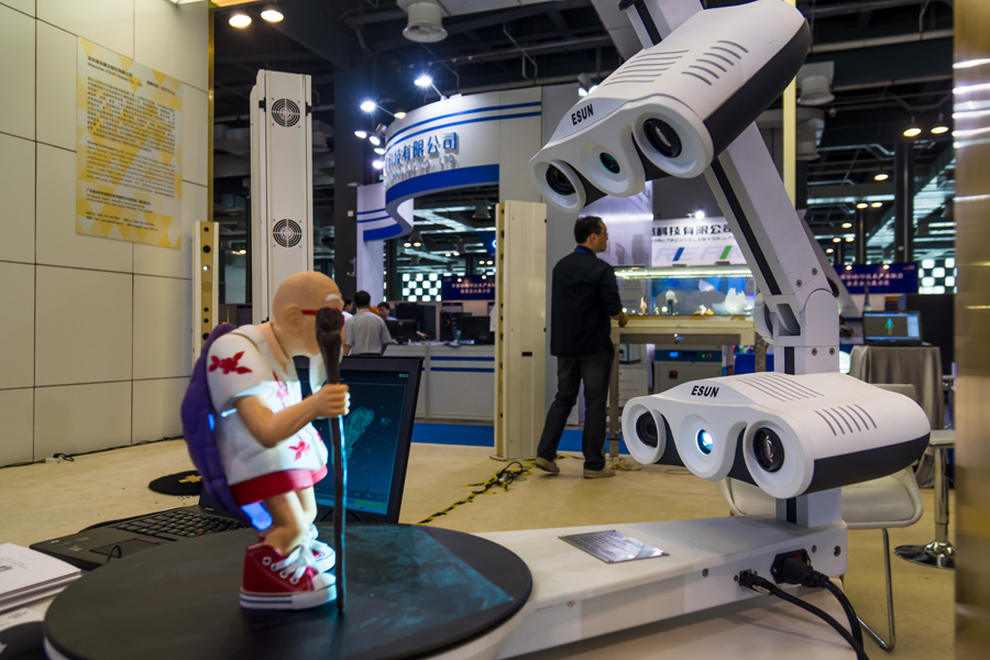Shanghai's 3D printing expo attracts over 100 companies