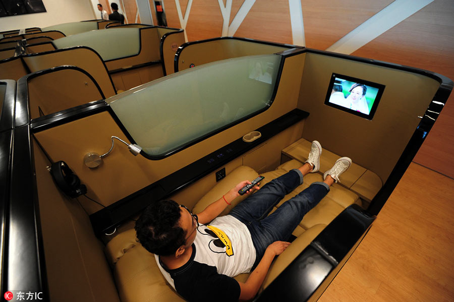 Hangzhou airport offers beds to tired travelers