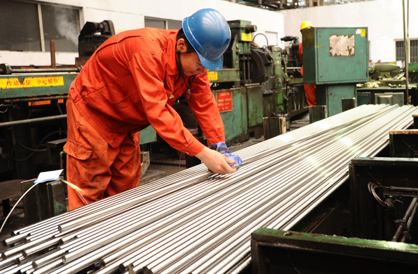 Q&A: What you need to know about China's steel capacity cuts