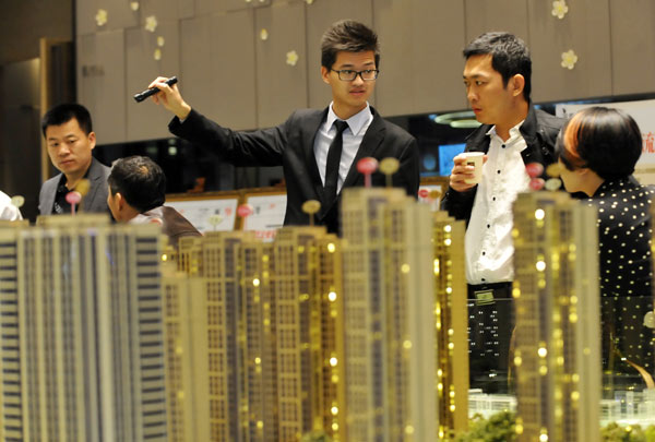 China's property market to cool in 2018: think tank