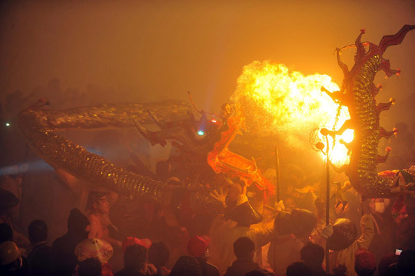 Dragons dance firestorm festival