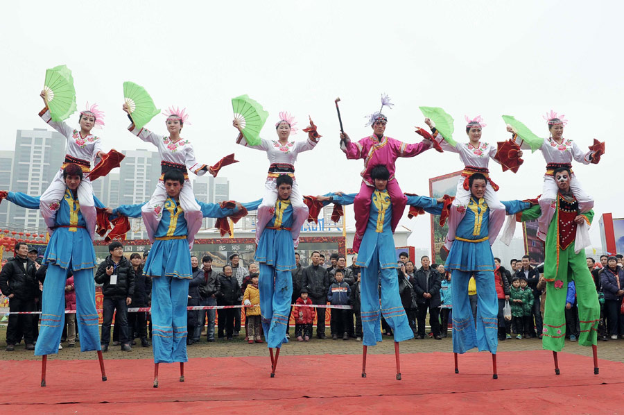 Many facets of Lantern Festival across China