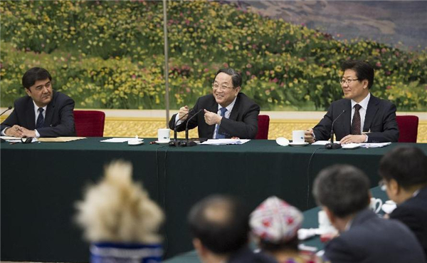 Chinese leaders join discussions with NPC deputies