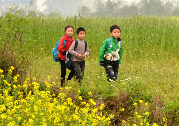 1.4 million children left behind in Guangxi