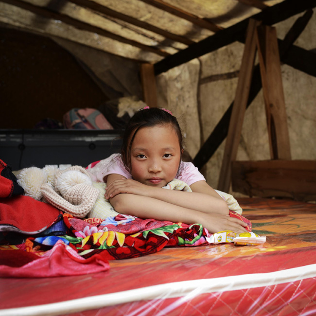 Children in quake-hit areas in Sichuan