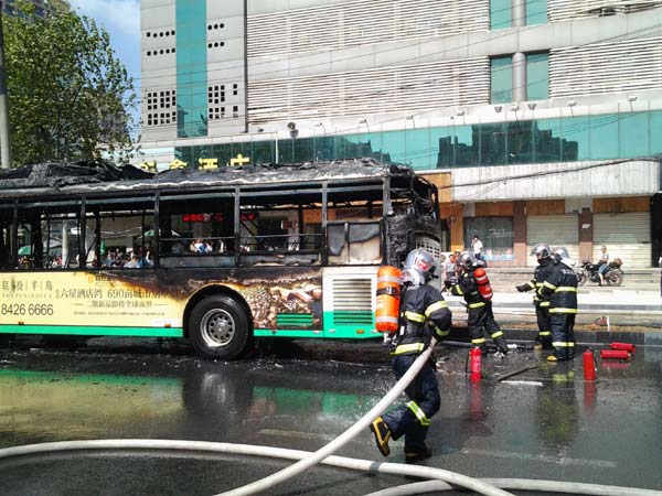 Buses ignite spontaneously in C China