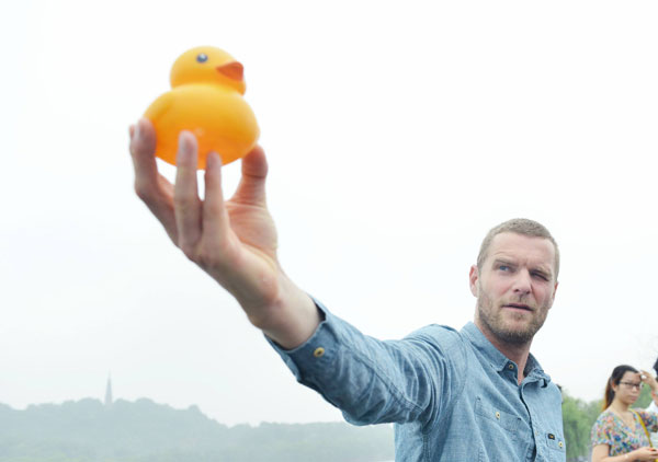Giant rubber ducky may float on West Lake